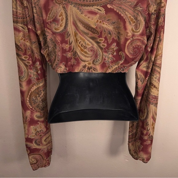MEDIUM PAISLEY RUCHED LONG SLEEVE CROP TOP BURGUNDY BOHO HIPPIE - Picture 9 of 10